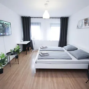 stuttgart-city-4zw-in-bester-city-lage-am-berliner.stuttgart-hotel.com/