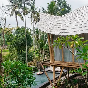 Wadari Retreat Indonesien