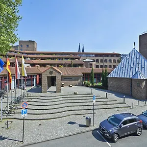Maternushaus Hotell
